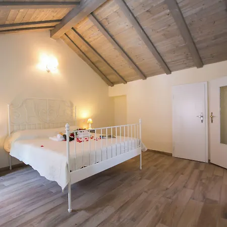 Rustico Panoramica Semesterbostad Plesio